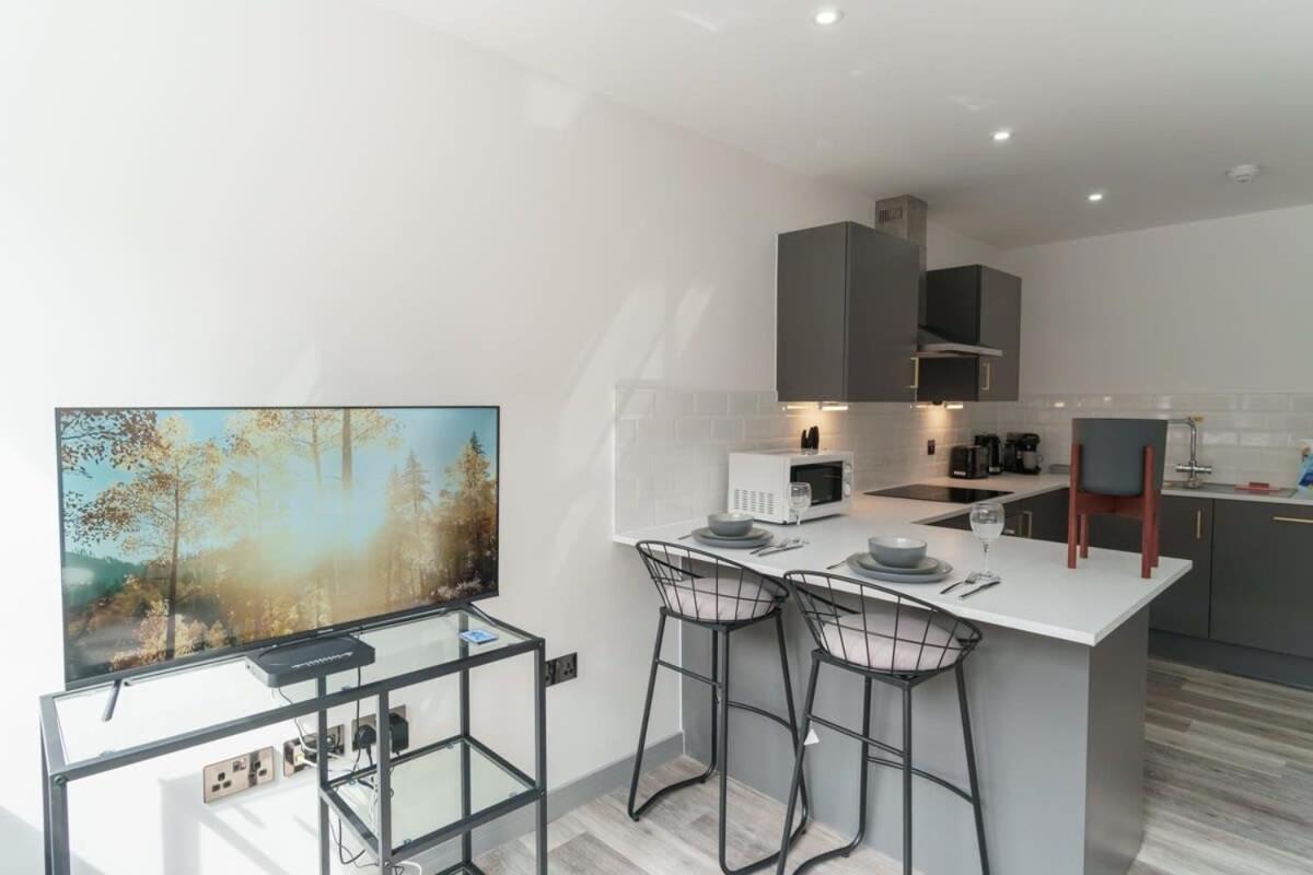 Modern 1 Bedroom Apartment In Preston Centre מראה חיצוני תמונה