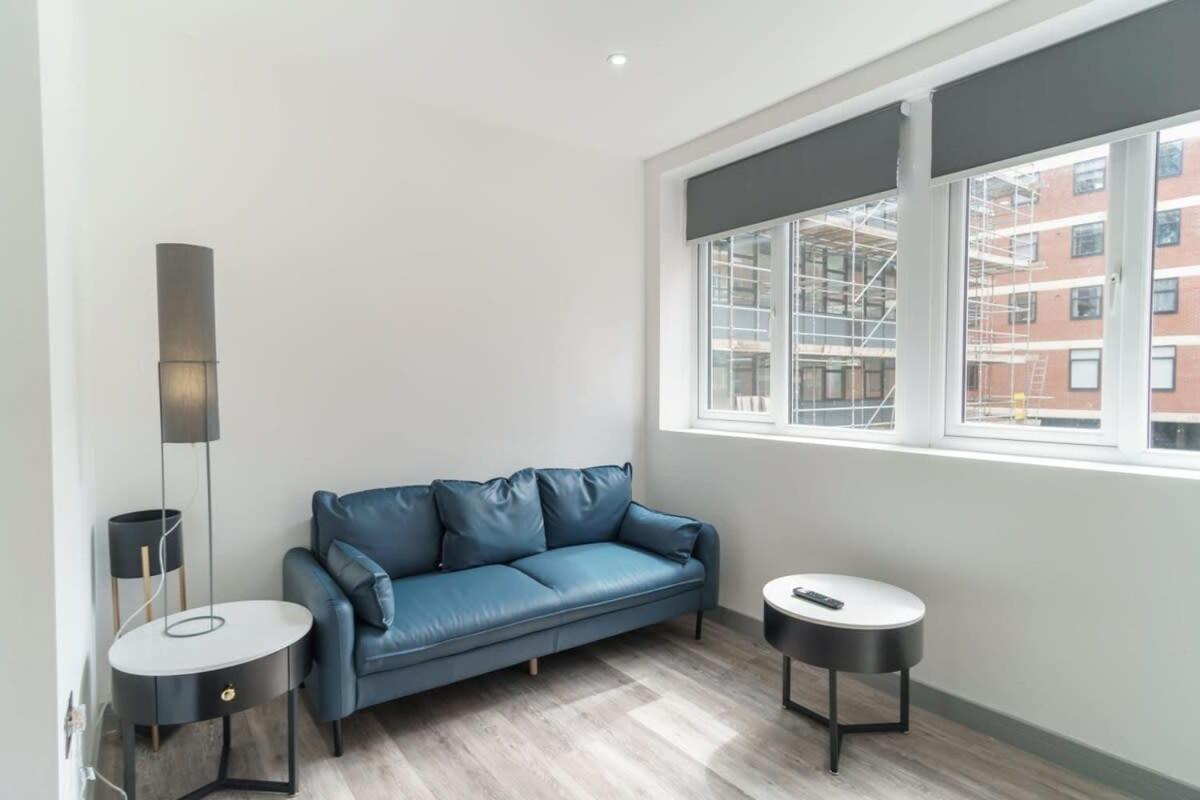 Modern 1 Bedroom Apartment In Preston Centre מראה חיצוני תמונה